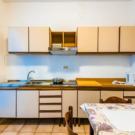 公寓 Villaggio Hospital House 贝尔加莫